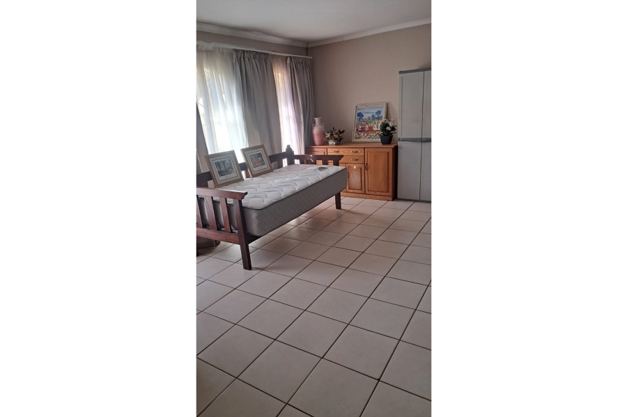 2 Bedroom Property for Sale in Heuwelsig Free State
